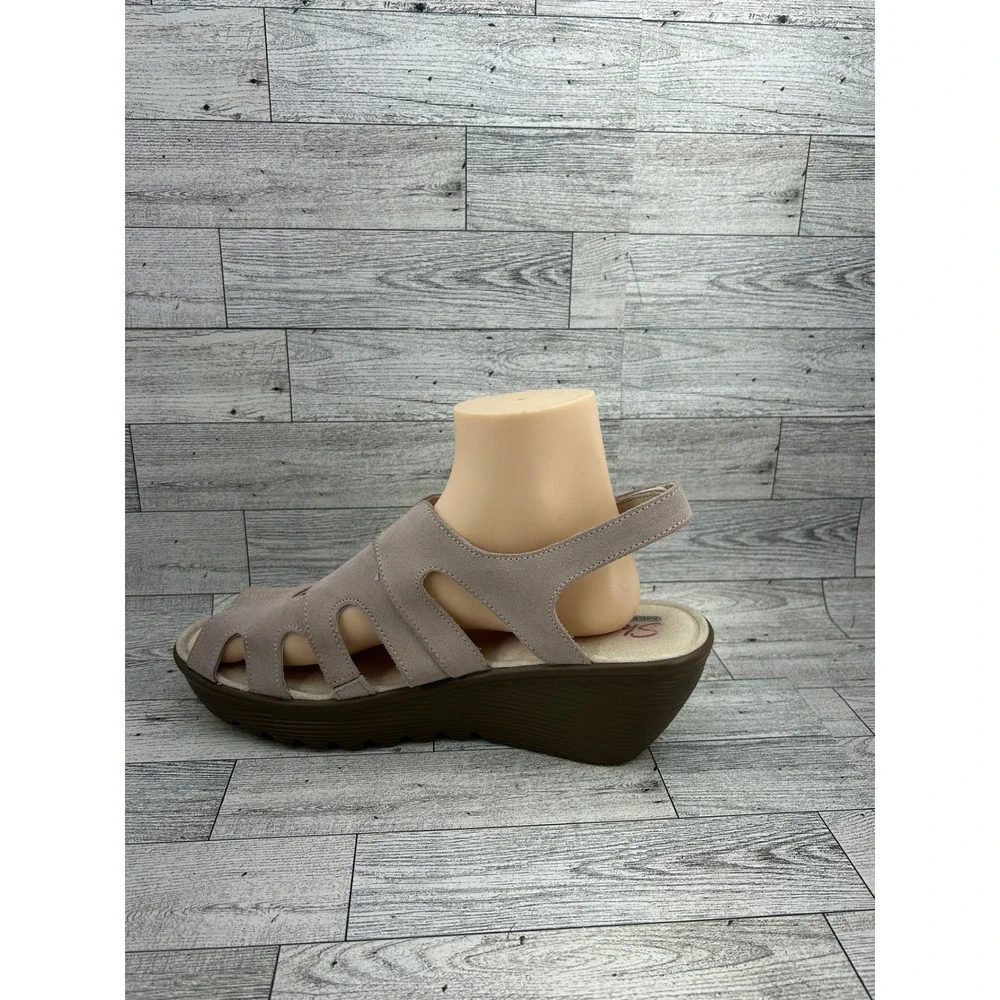 Skechers Rumblers Women Sz 9.5 Taupe Suede Memory Foam Wedge Slingback Sandals